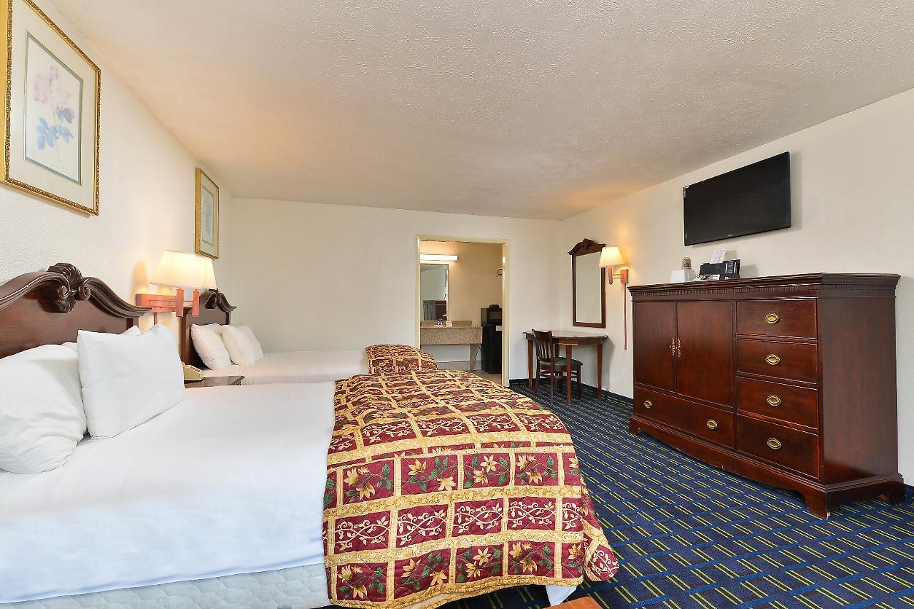 Americas Best Value Inn Suites South Boston Ngoại thất bức ảnh
