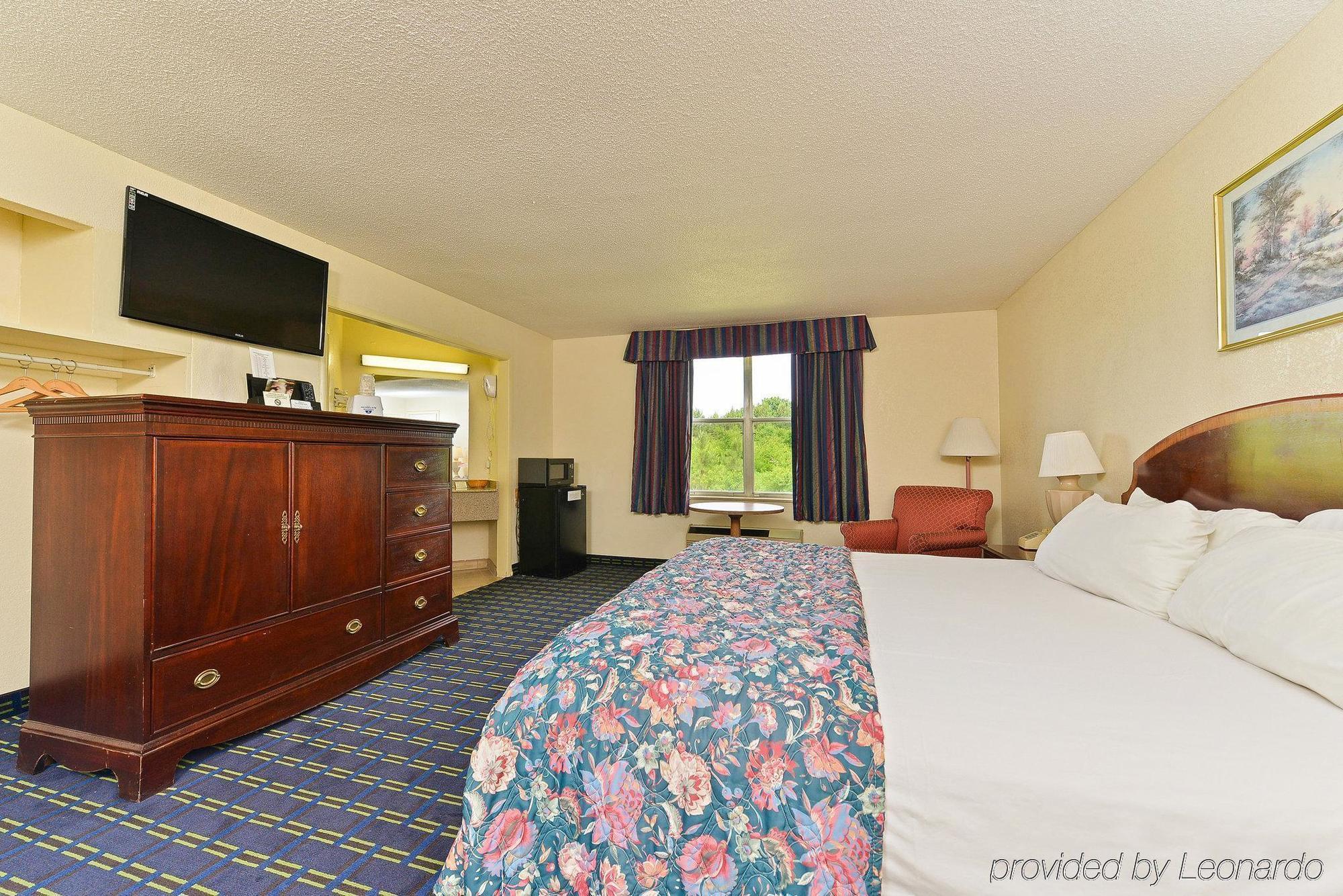 Americas Best Value Inn Suites South Boston Ngoại thất bức ảnh